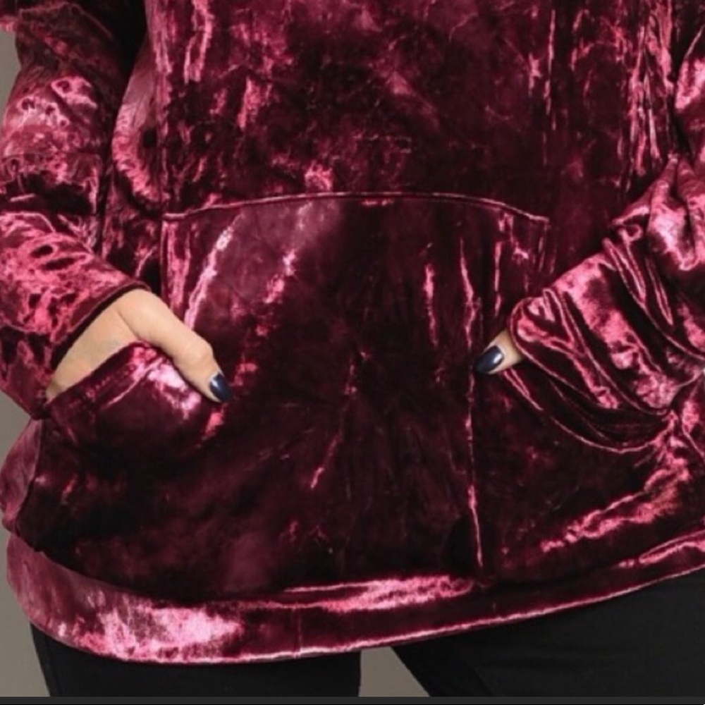 Wine, buttery tie dye hoodie top.  Beautiful color - Picture 2 of 4